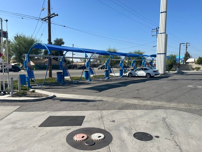 More Photos Of 2122 W Highland Ave, San Bernardino Service Station For Lease