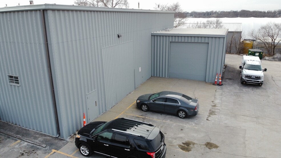 More Photos Of 2900 F St, Omaha Warehouse For Sale
