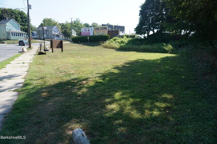 More Photos Of Burbank St, Pittsfield Land For Sale