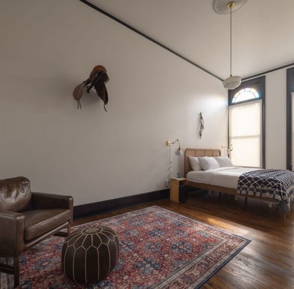 More Photos Of 235 E Main St, Dayton Hotel For Sale