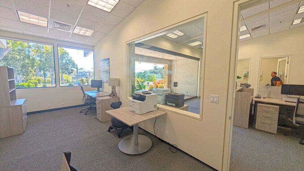 More Photos Of 800 Miramonte Dr, Santa Barbara Office For Lease