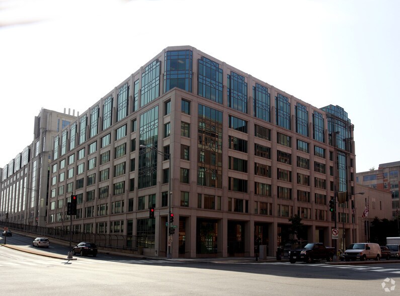 More Photos Of 777 N Capitol St NE, Washington Office Residential For Lease