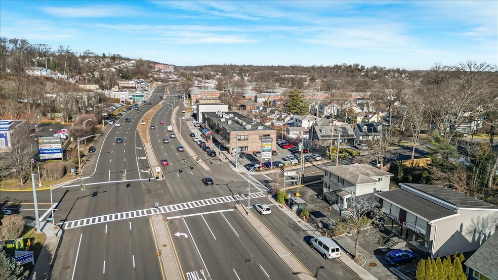 More Photos Of 2132 Central Park Ave, Yonkers Freestanding For Sale