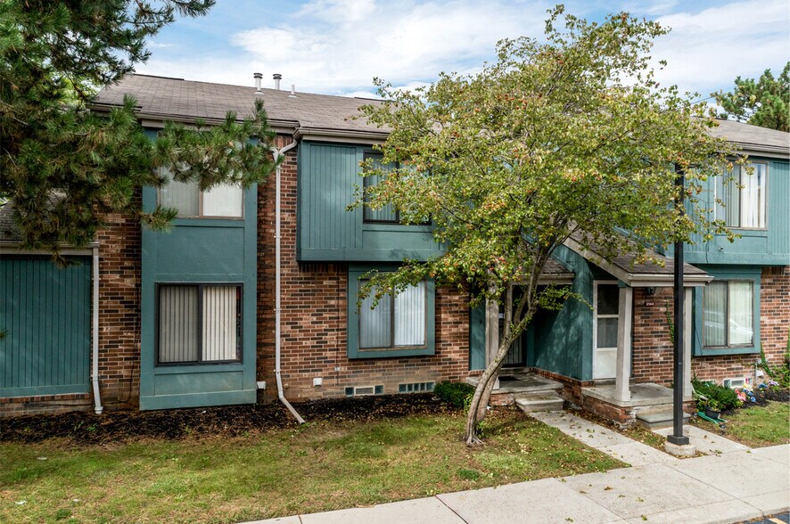 More Photos Of 2154 Hyde Park Rd, Detroit Apartments For Sale