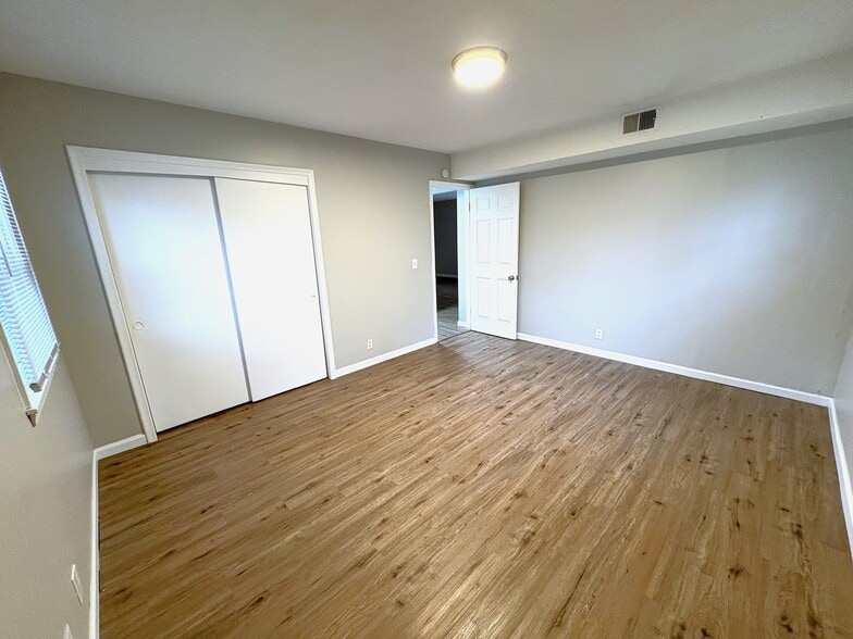 More Photos Of 4516 Izard St, Omaha Apartments For Sale