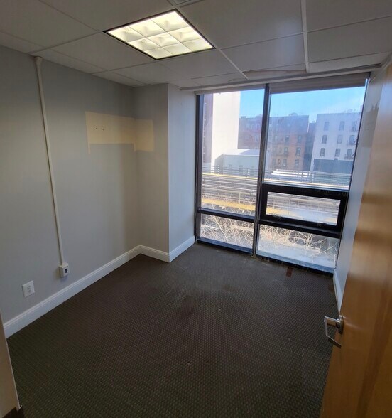 More Photos Of 30-74 31st St, Astoria Medical For Sale