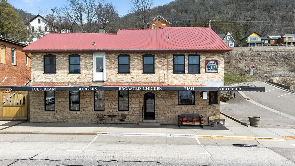 More Photos Of 201 N Main St, Alma Hotel For Sale