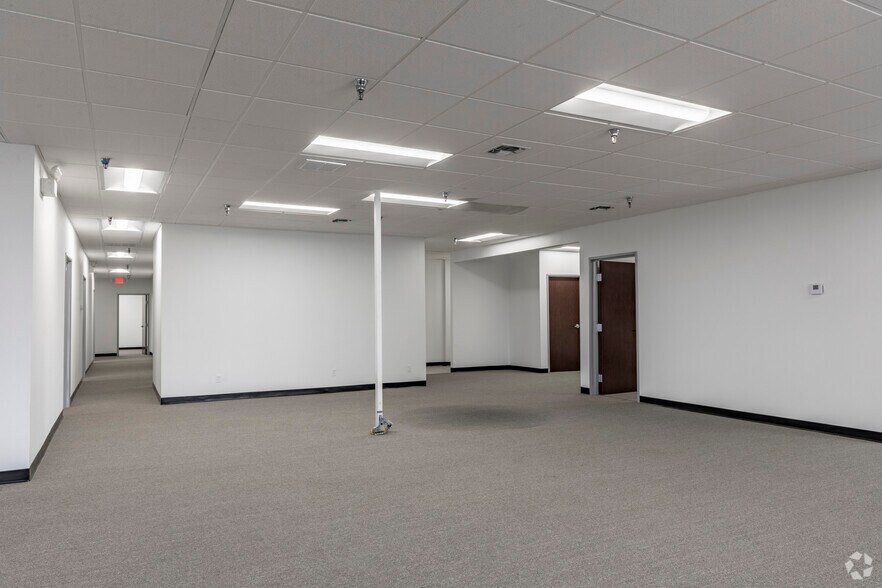 More Photos Of 5400-5410 Kaepa Ct, San Antonio Warehouse For Lease