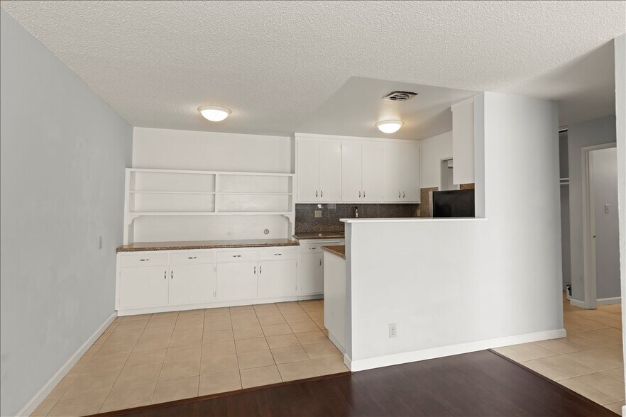 More Photos Of 220 Athol Ave, Oakland Apartments For Sale