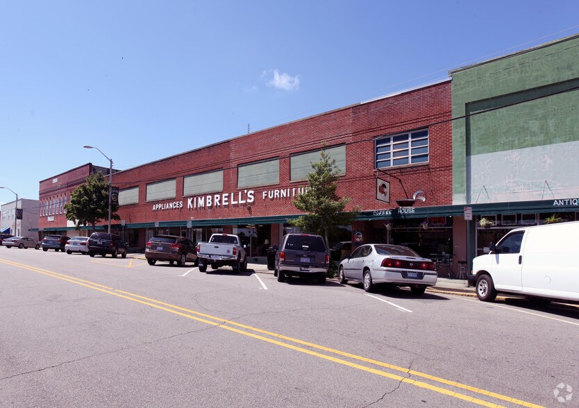 More Photos Of 120-132 S Moore St, Sanford Storefront For Lease