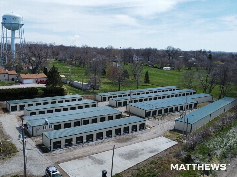 Primary Photo Of 727 Iowa St, Hiawatha Self Storage For Sale