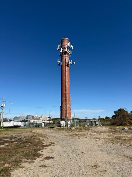 More Photos Of 801 Garasches Ln, Wilmington Warehouse For Sale