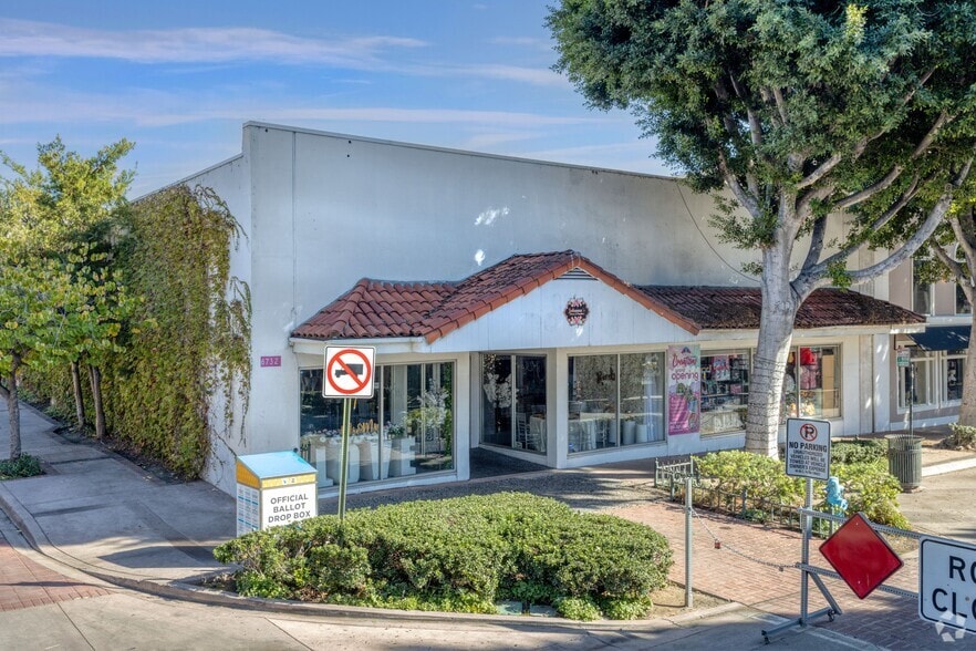 Primary Photo Of 6732 Greenleaf Ave, Whittier Storefront For Sale