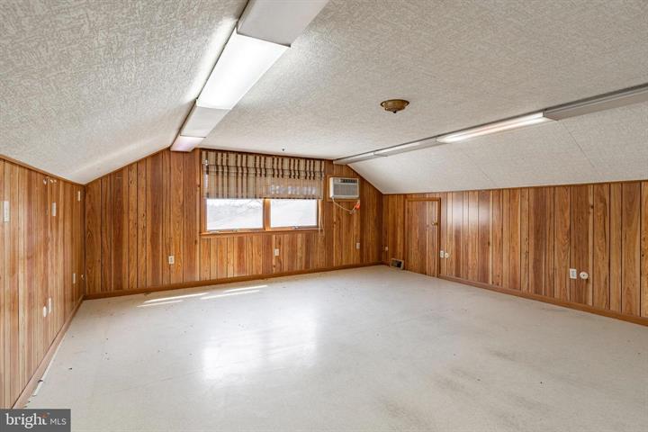More Photos Of 915 N Hanover St, Elizabethtown Medical For Sale