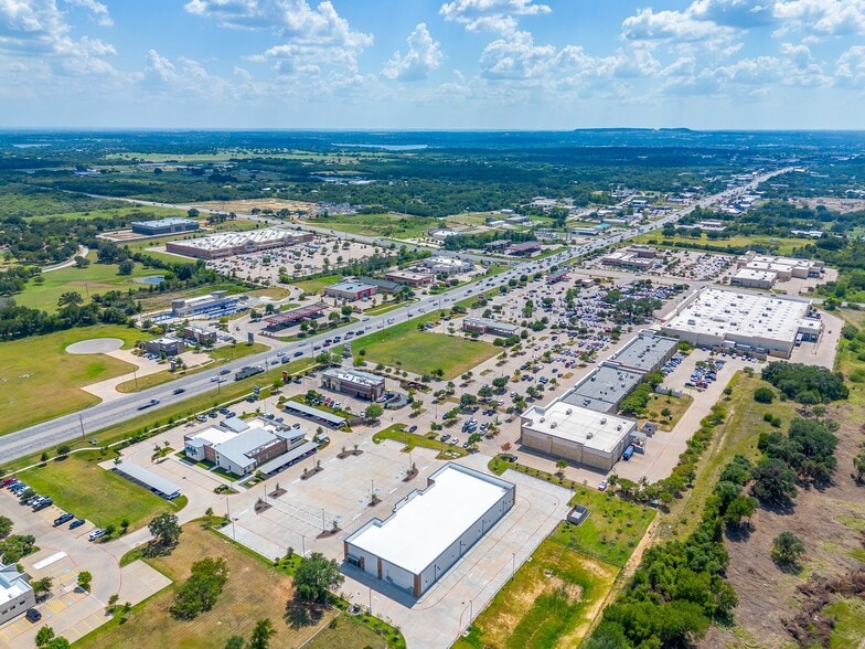 More Photos Of 4004 E US Highway 377, Granbury Freestanding For Lease