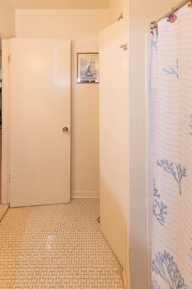 More Photos Of 3405 Glen Ave, Baltimore Apartments For Sale