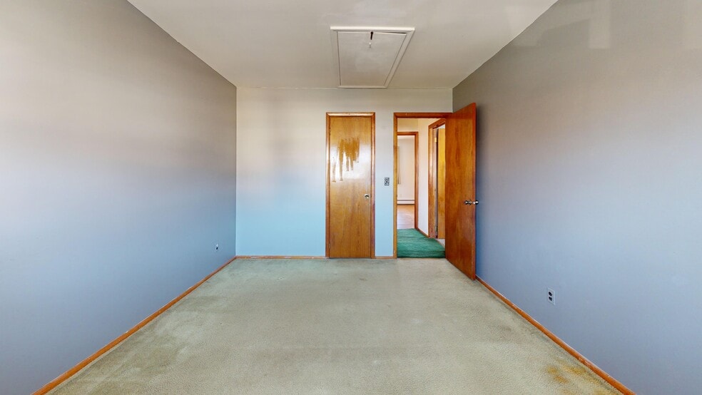 More Photos Of 1039 Richmond Rd, Staten Island Medical For Sale