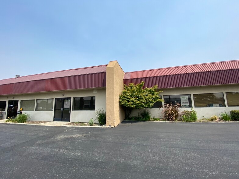 More Photos Of 232-250 S Hillview Dr, Milpitas Warehouse For Lease