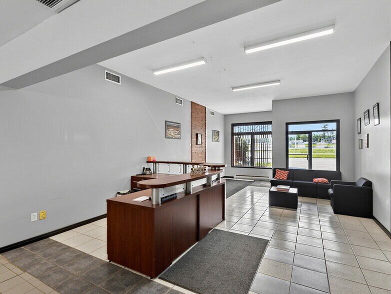 More Photos Of 9330 Boul Bourque, Sherbrooke Industrial For Sale