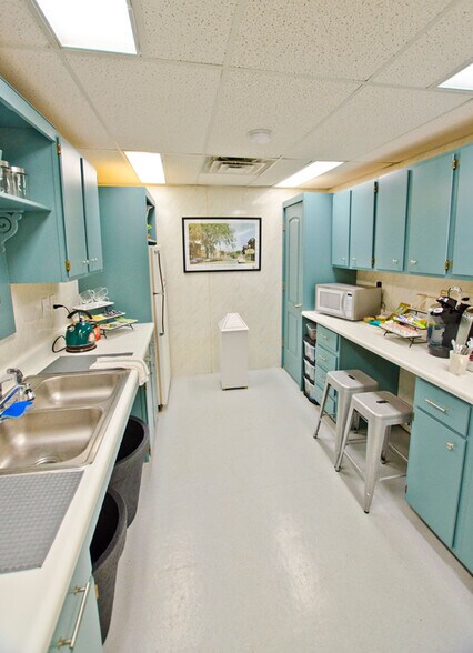 More Photos Of 21 E Main St, Cuba Storefront Retail Office For Lease