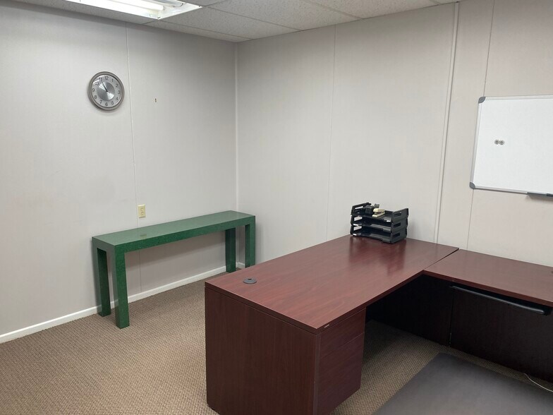 More Photos Of 8051 Seymour Hwy, Wichita Falls Warehouse For Lease
