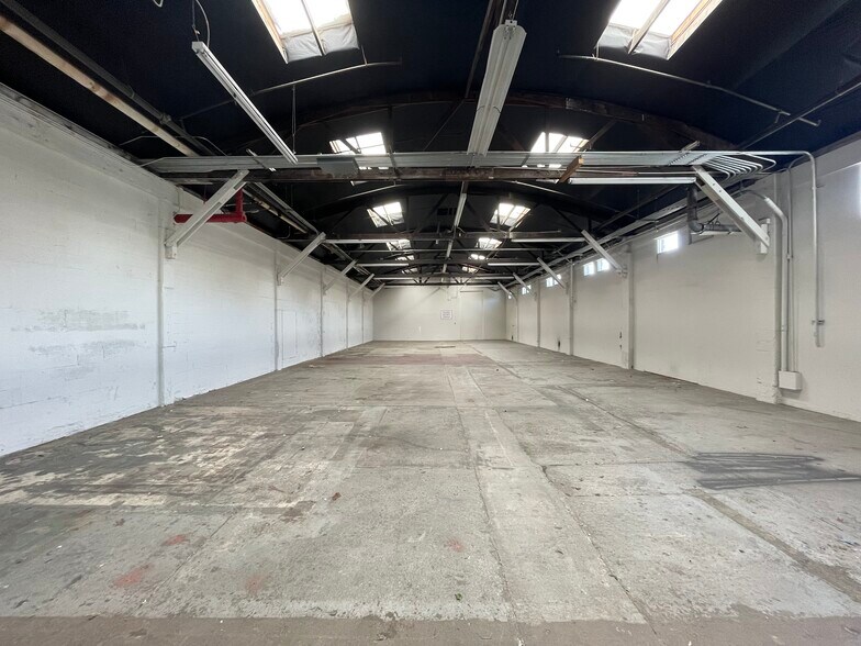 More Photos Of 101 S Coombs St, Napa Warehouse For Lease