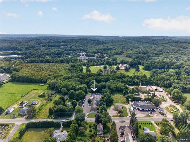 More Photos Of 147 Westbrook Rd, Essex Office For Sale