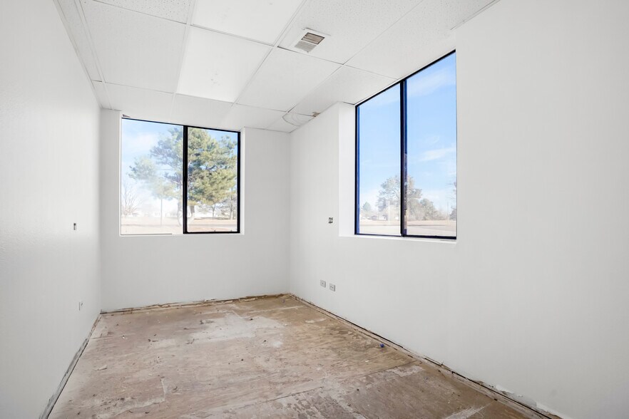 More Photos Of 5745 Monaco St, Commerce City Warehouse For Lease