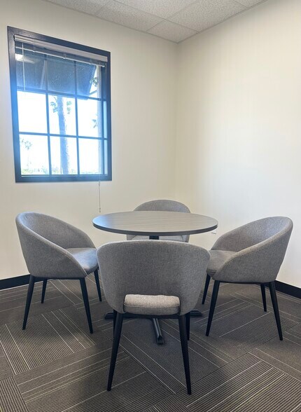 More Photos Of 601 S Brand Blvd, San Fernando Office For Lease