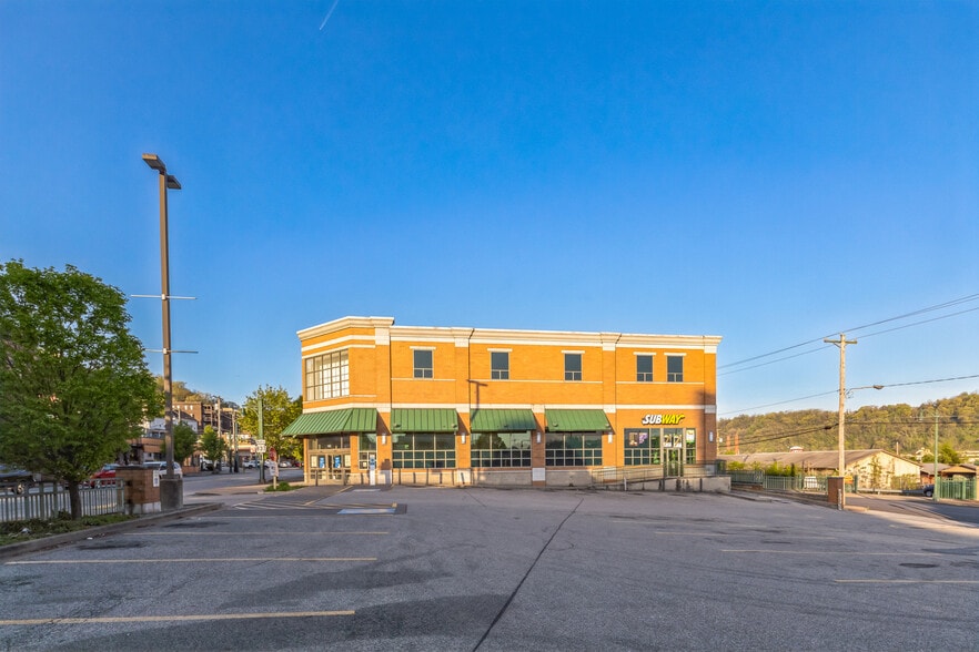 More Photos Of 133 W 8th Ave, Homestead Drugstore For Lease