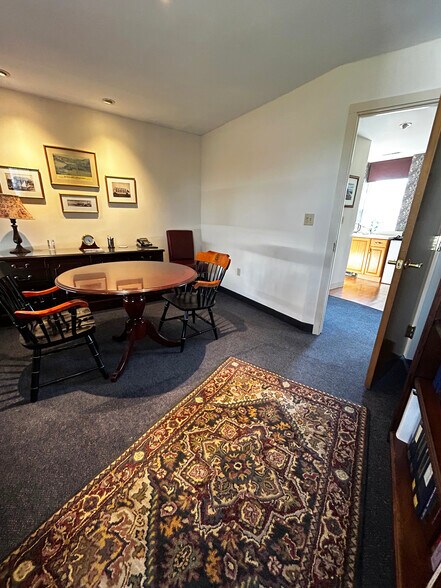More Photos Of 3 Summer St, Hingham Office Residential For Lease