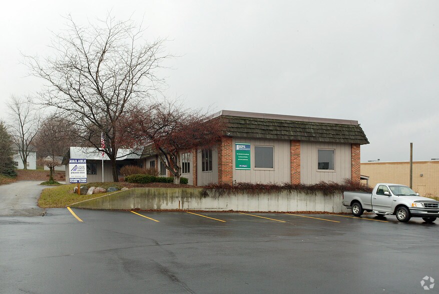 More Photos Of 491 Arlington Rd, Middleville Office For Sale