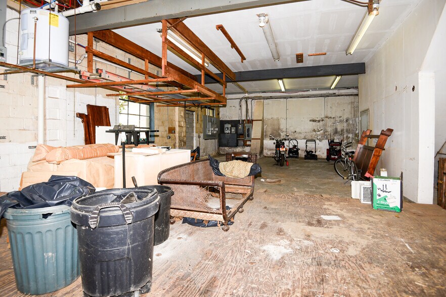 More Photos Of 56-A & B Shore Rd, Glenwood Landing Apartments For Sale