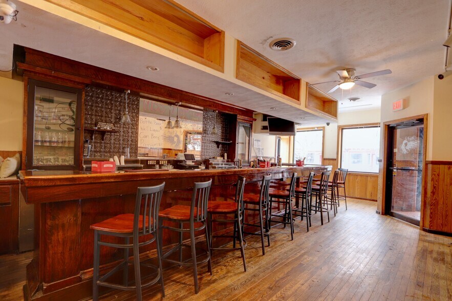 More Photos Of 14 E Main St, Waterloo Township Bar For Sale