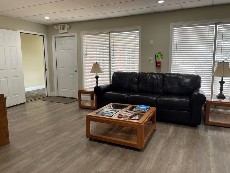 More Photos Of 754 N President St, Jackson Office Residential For Sale