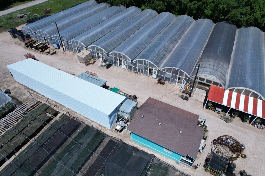 More Photos Of 804 N Lacy Dr, Waco Garden Center For Sale