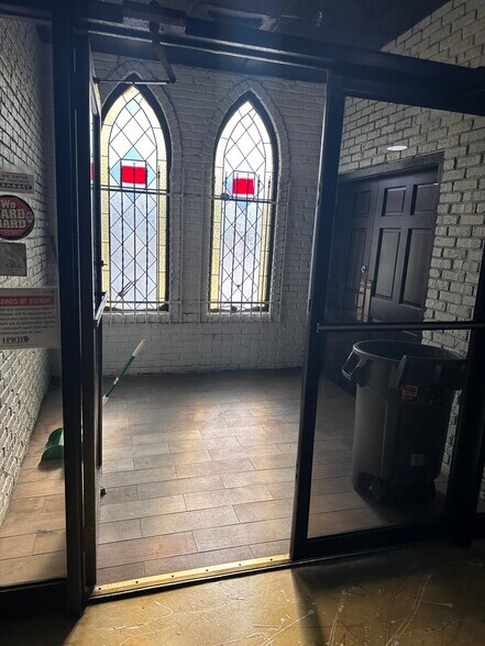 More Photos Of 8350 S 88th Ave, Justice Restaurant For Sale