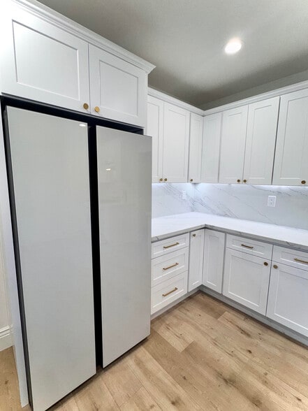 More Photos Of 1007 N Normandie Ave, Los Angeles Apartments For Sale