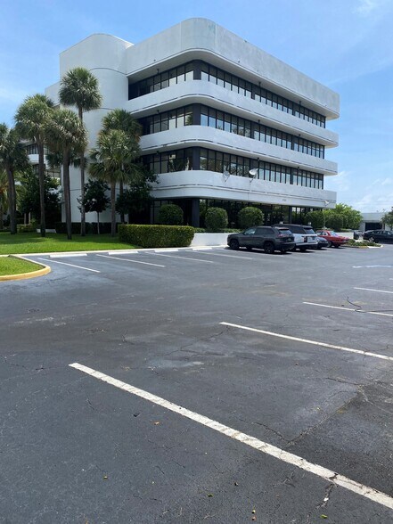 More Photos Of 4700 NW Boca Raton Blvd, Boca Raton Office For Sale