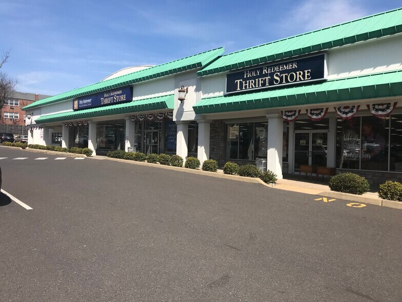 More Photos Of 471-503 E County Line Rd, Warminster Freestanding For Sale