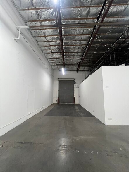 More Photos Of 3945 E Patrick Ln, Las Vegas Light Manufacturing For Lease