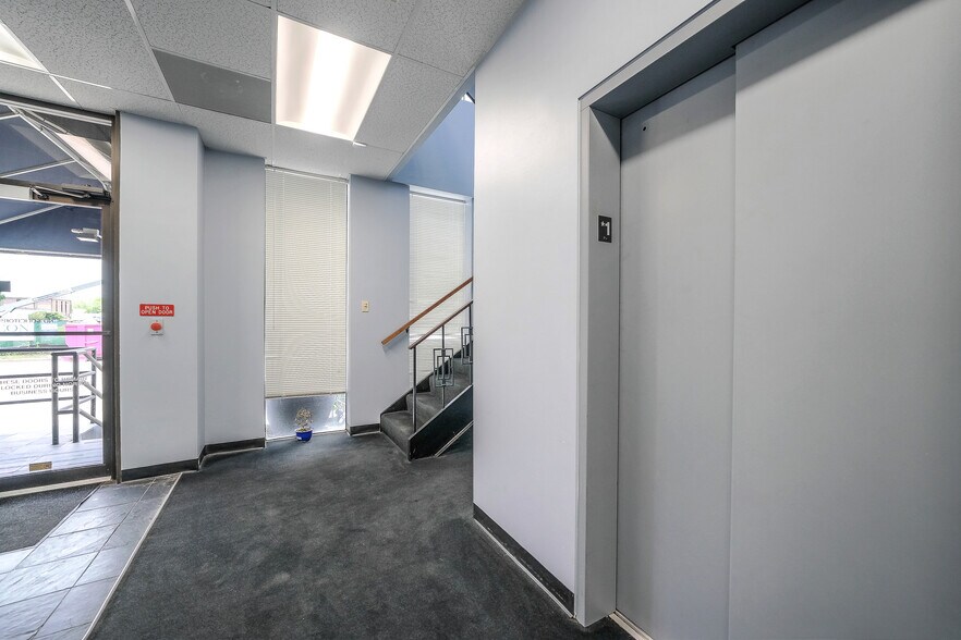 More Photos Of 3435 Branard St, Houston Medical For Lease