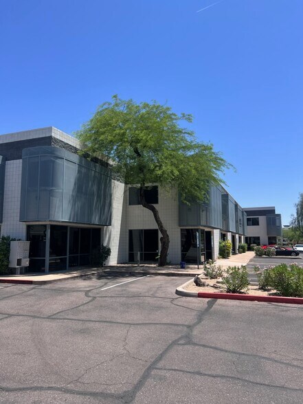 More Photos Of 15955 N Dial Blvd, Scottsdale Light Distribution For Lease