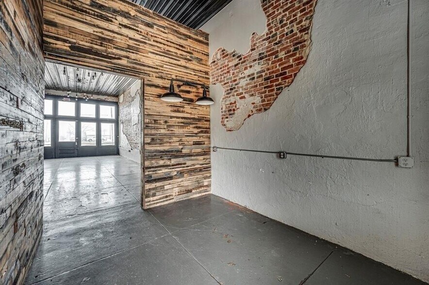 More Photos Of 111 N Main St, Milford Storefront For Sale