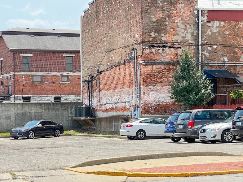 More Photos Of 9-11 American Legion Pl, Greenfield Office For Sale