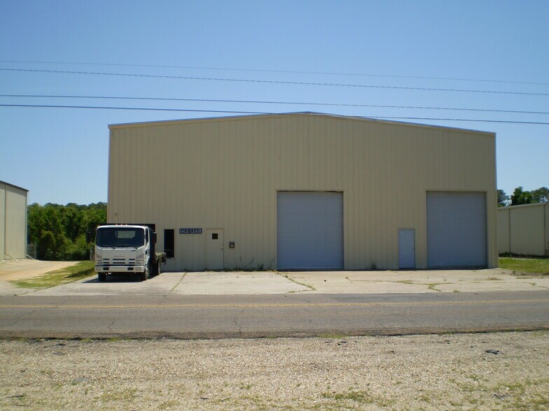 More Photos Of 1485 34th St, Gulfport Warehouse For Sale