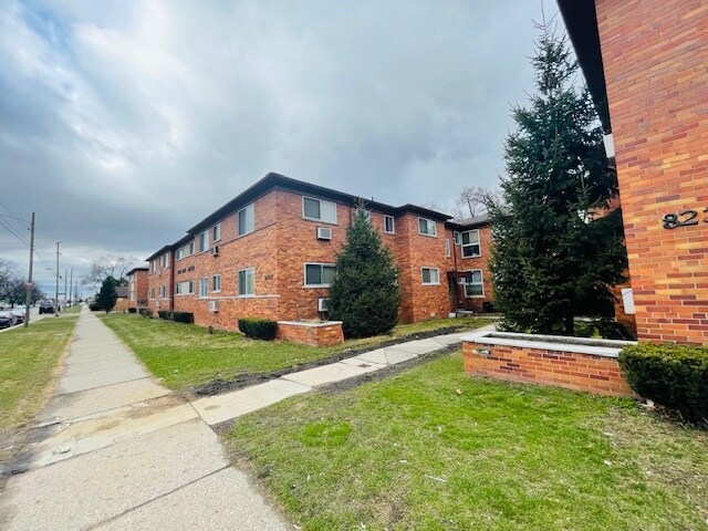 More Photos Of 8207 Schaefer Hwy, Detroit Apartments For Sale
