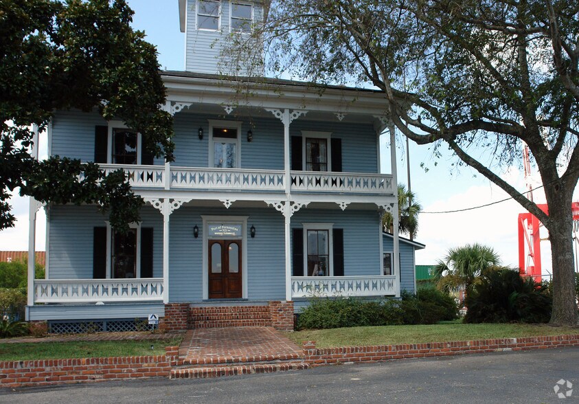 More Photos Of 501 N 3rd St, Fernandina Beach Office For Sale
