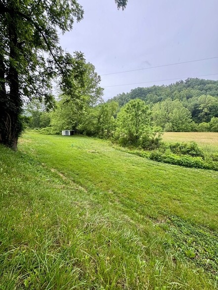More Photos Of 2071 Mattie Rd, Louisa Religious Facility For Sale