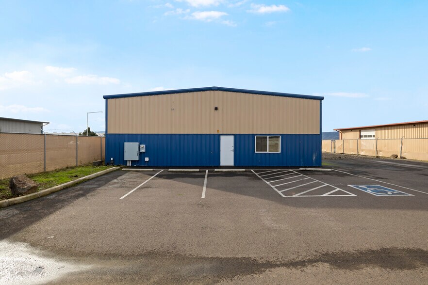 More Photos Of 111 Trout Way, White City Warehouse For Sale
